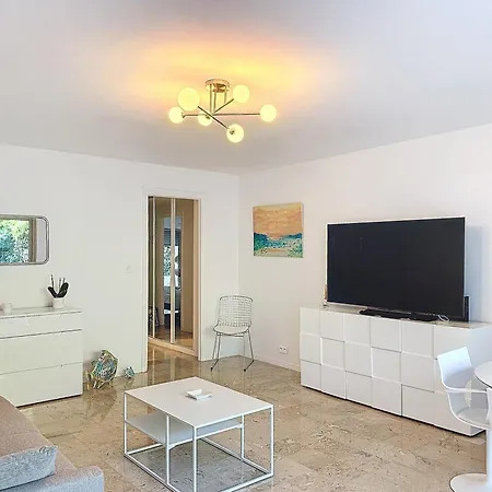 A Deux Pas Des Plages Piscine 346l Franchi